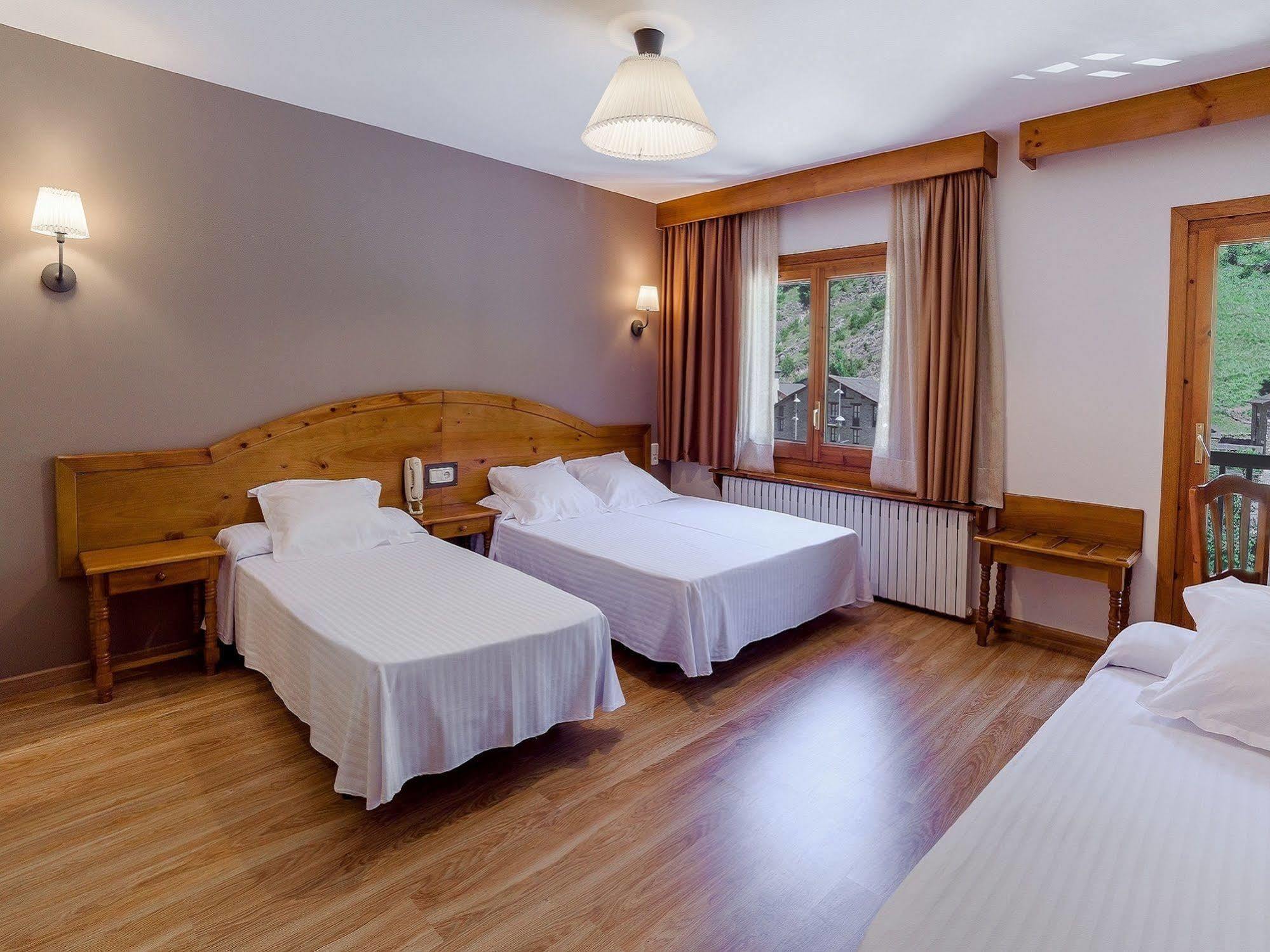 Hotel Sant Miquel Andorra la Vella Buitenkant foto