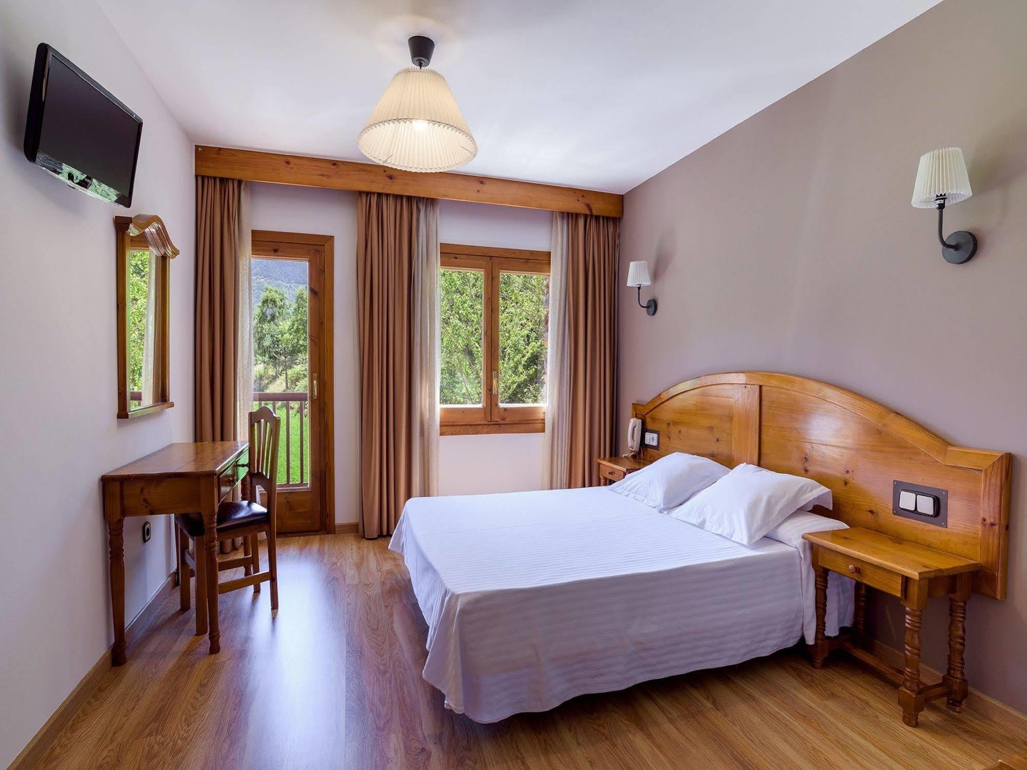 Hotel Sant Miquel Andorra la Vella Buitenkant foto